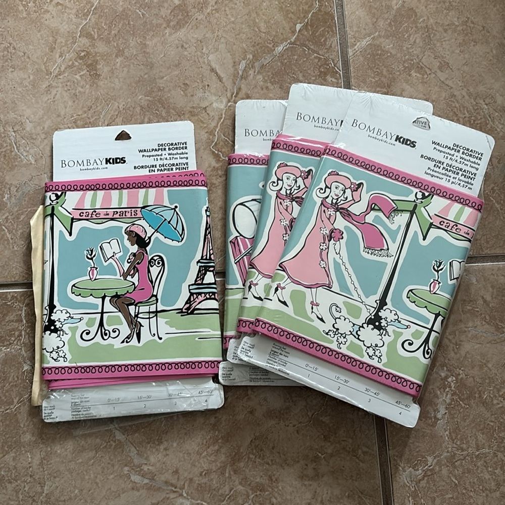 Bombay Kids Decorative Wallpaper Border - Pink and Green